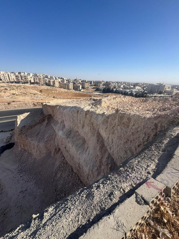 Abdali Lo Gray site excavation