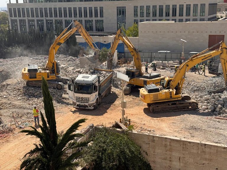 American Embassy Villas demolition